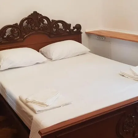Interbelic Km0 Apartman
