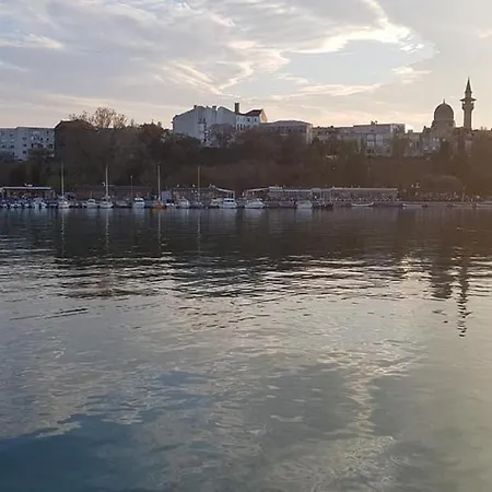 Interbelic Km0 Apartman
